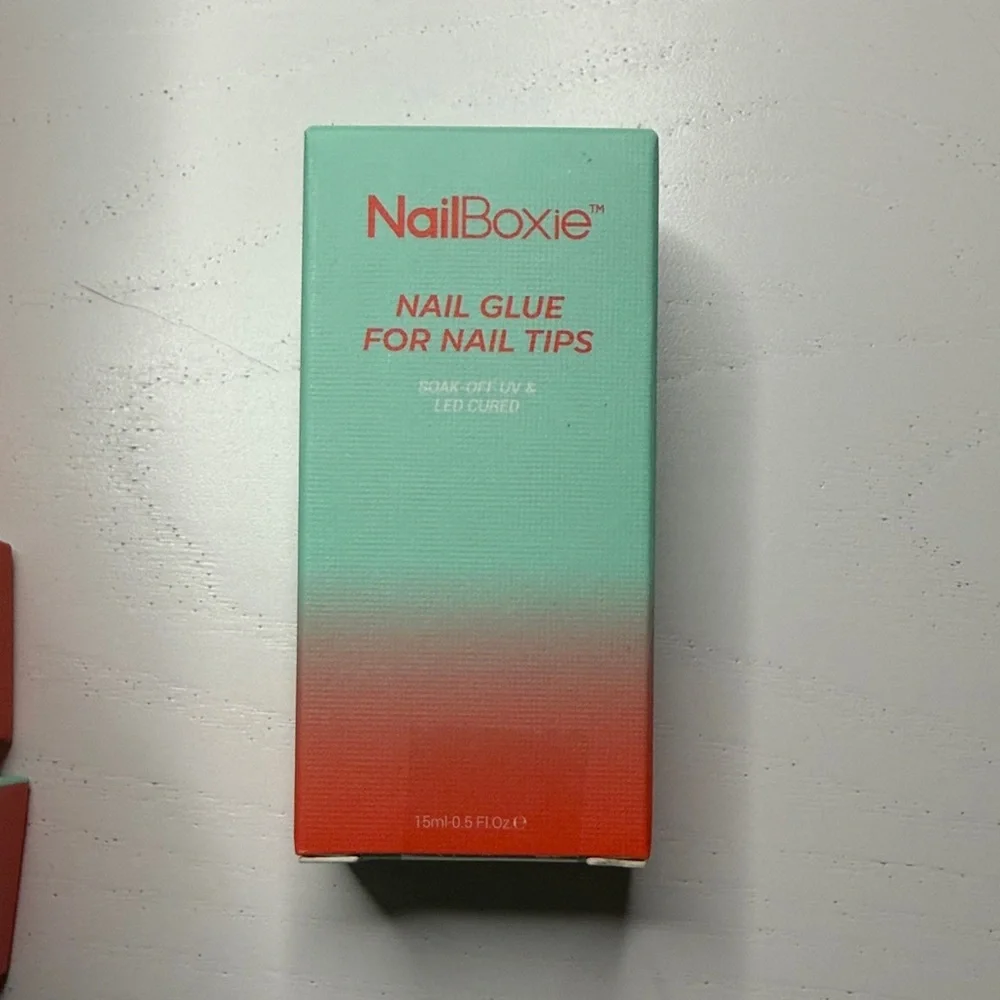 Nail Glue for Nail Tips - Mint & Coral